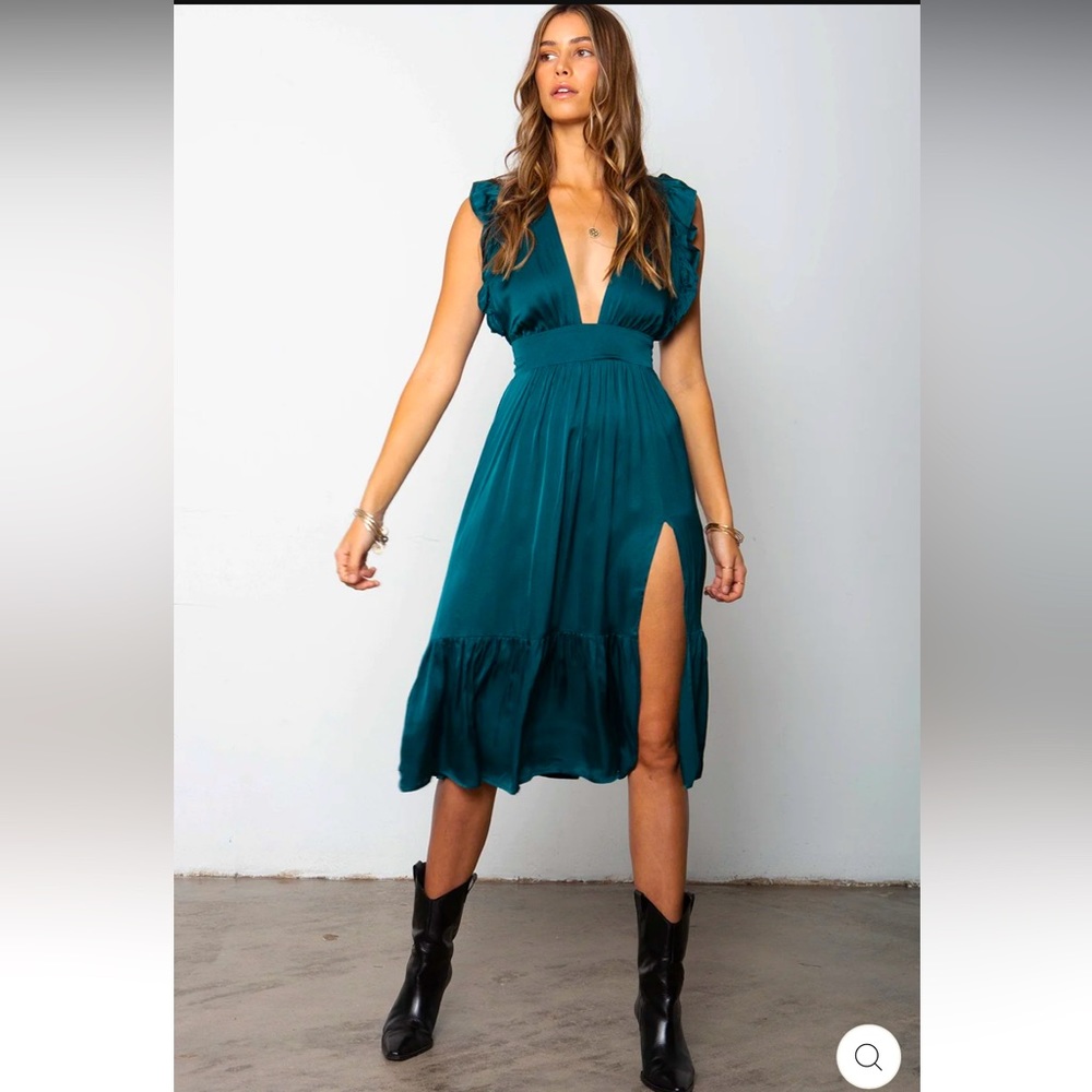 Still water “ the Jessie” midi dress